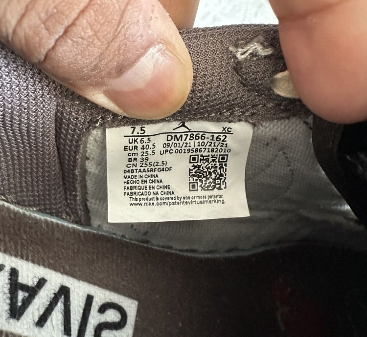 Jordan 1 Travis Low Reverse Mocha