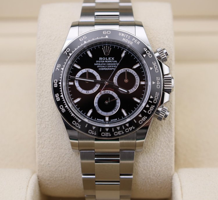 Rolex Daytona New 2025 Daytona Black Dial 126500ln Unworn Full Set