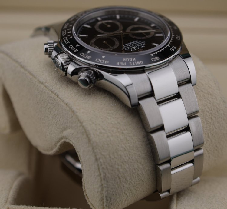 Rolex Daytona New 2025 Daytona Black Dial 126500ln Unworn Full Set