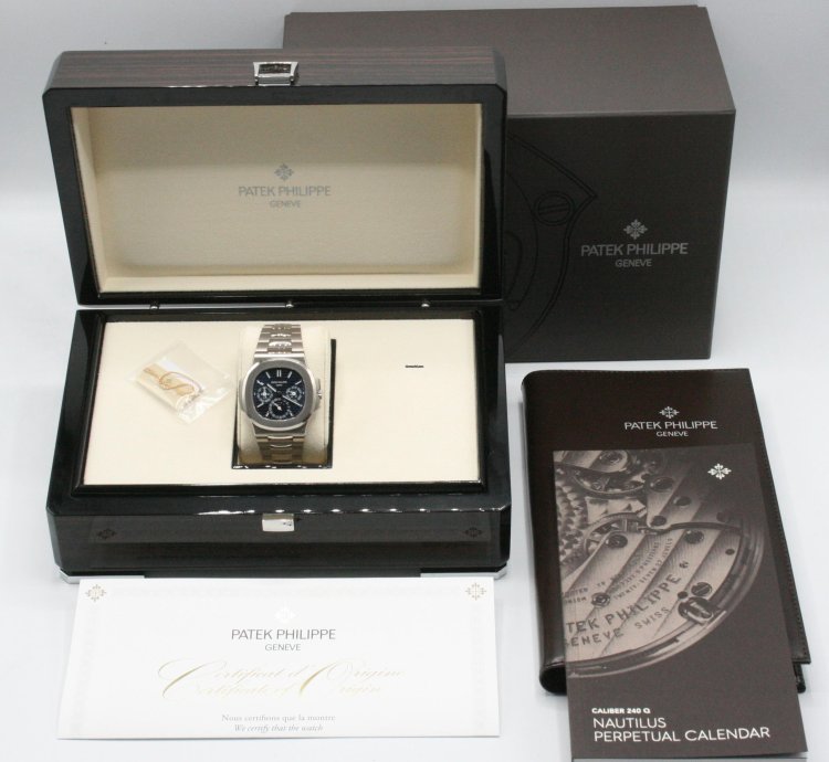 Patek Philippe Nautilus Perpetual Calendar Full Set Watch Winder