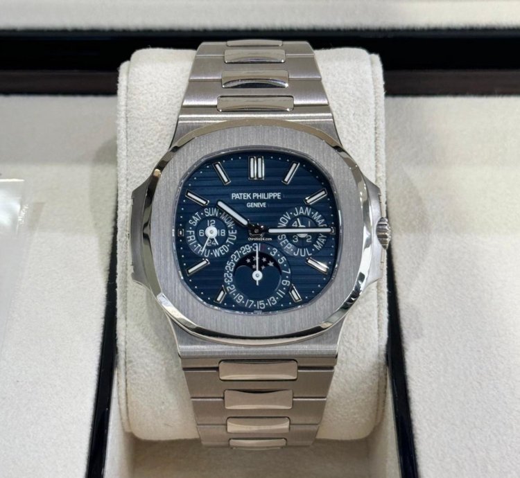Patek Philippe Nautilus Perpetual Calendar White Gold 5740 1g-001 2020