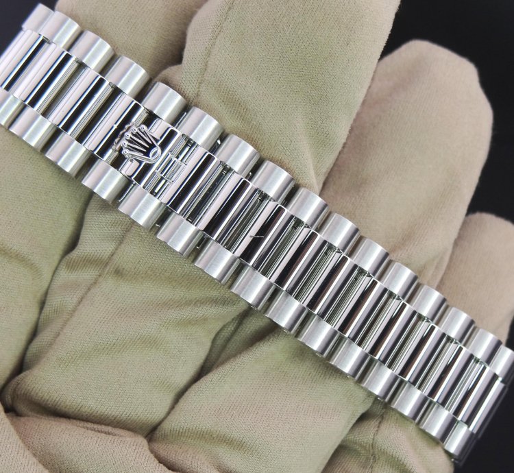 Rolex Day-date 40 Platinum Day-date 40 Baguette Dial 2024