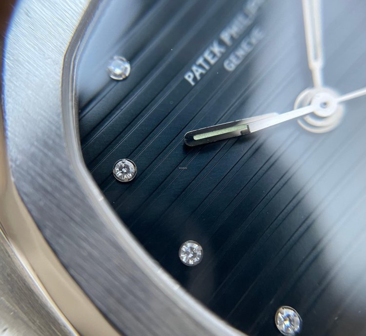 Patek Philippe Nautilus Platinum Diamond Dial 3800 1p-001