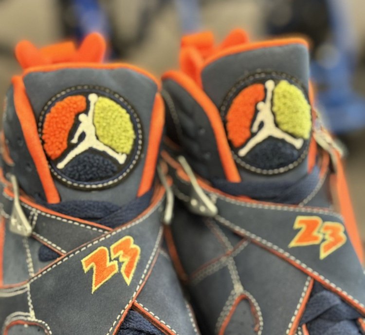 2007 Air Jordan 8 Pea Pods