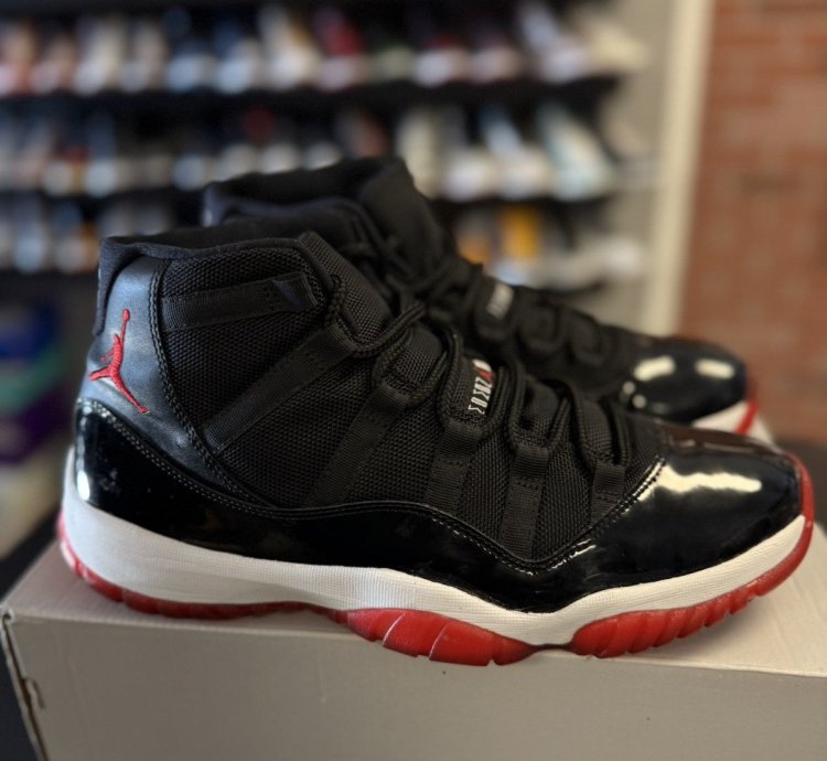 Jordan 11 Bred Playoff 2012 378037-010 Size 10 5