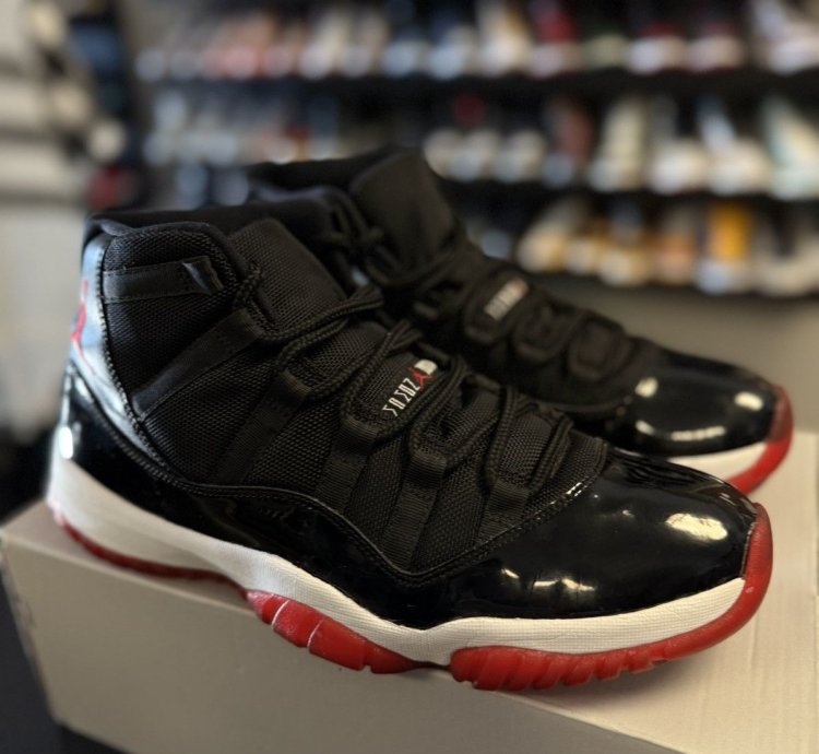 Jordan 11 Bred Playoff 2012 378037-010 Size 10 5