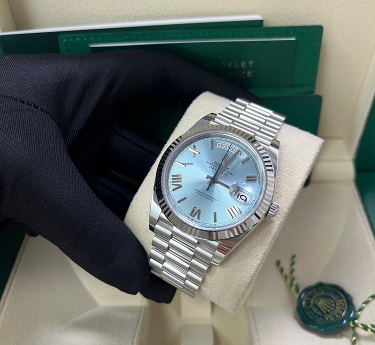 Rolex Day-date 40 Platinum Day-date 40 Watch - Fluted Bezel - Ice Blue Roman Dial President Bracelet 228236