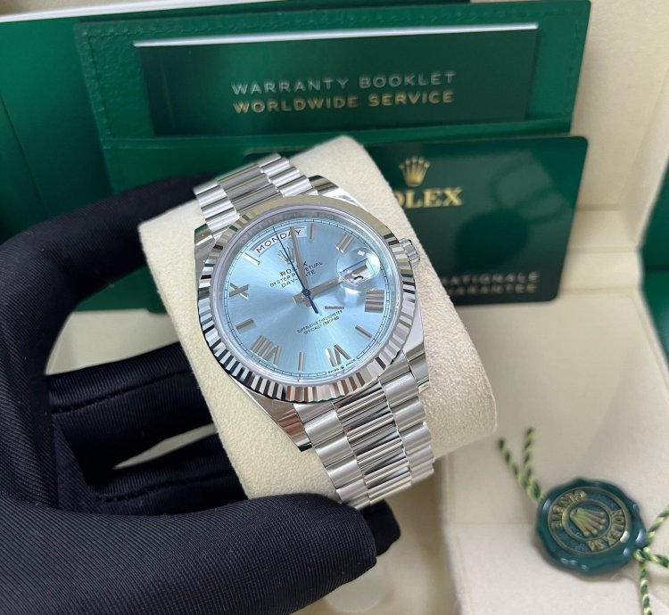 Rolex Day-date 40 Platinum Day-date 40 Watch - Fluted Bezel - Ice Blue Roman Dial President Bracelet 228236