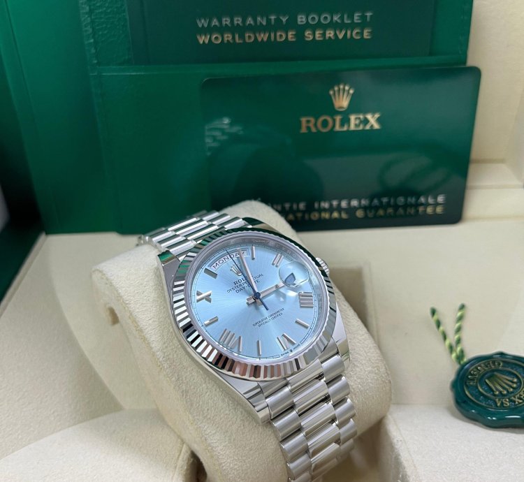 Rolex Day-date 40 Platinum Day-date 40 Watch - Fluted Bezel - Ice Blue Roman Dial President Bracelet 228236