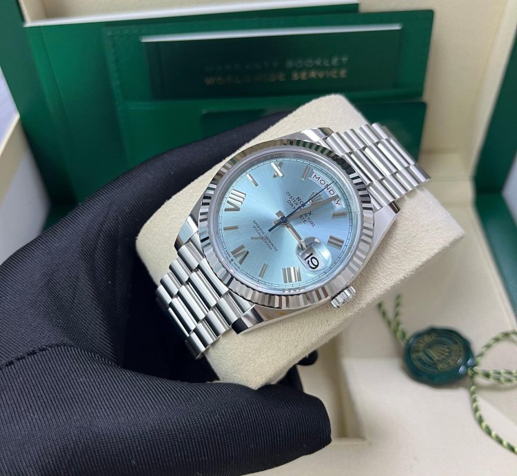 Rolex Day-date 40 Platinum Day-date 40 Watch - Fluted Bezel - Ice Blue Roman Dial President Bracelet 228236