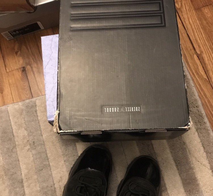 Jordan 11 Cap And Gown