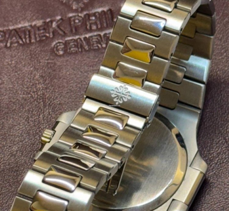 Patek Philippe Nautilus Power Reserve