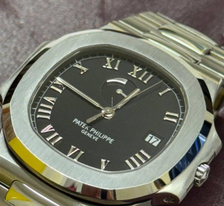 Patek Philippe Nautilus Power Reserve