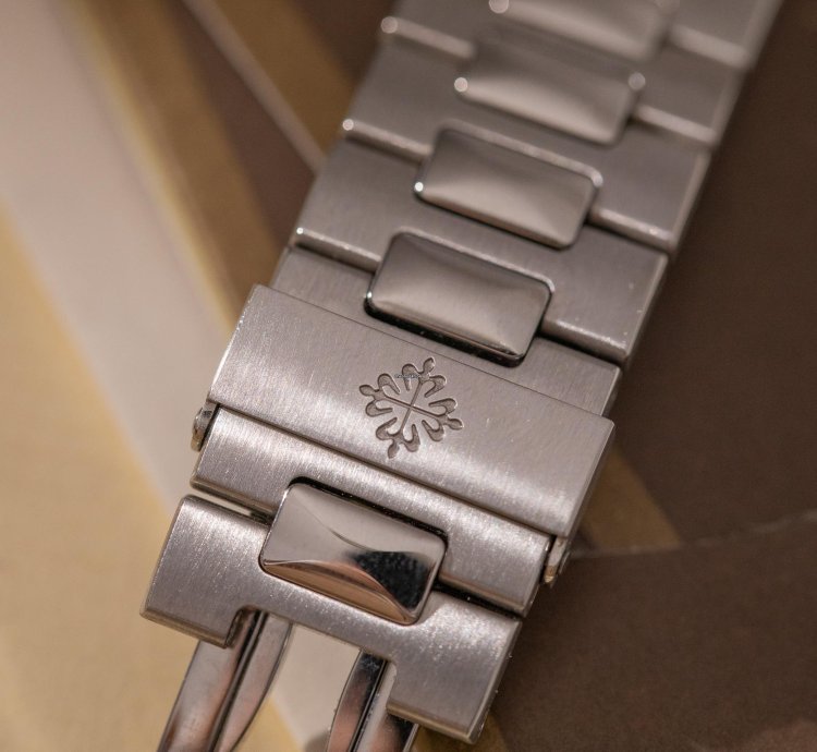 Patek Philippe Nautilus Power Reserve 3710 1a-001 Black Roman Dial