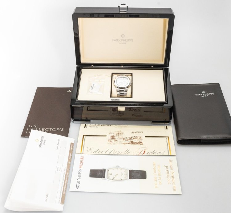 Patek Philippe Nautilus Power Reserve Mark-1 Ref-3712-1a-001 Steel Three Red Dots Box Extract Bj 2005 Patek Service 2023 Excellent
