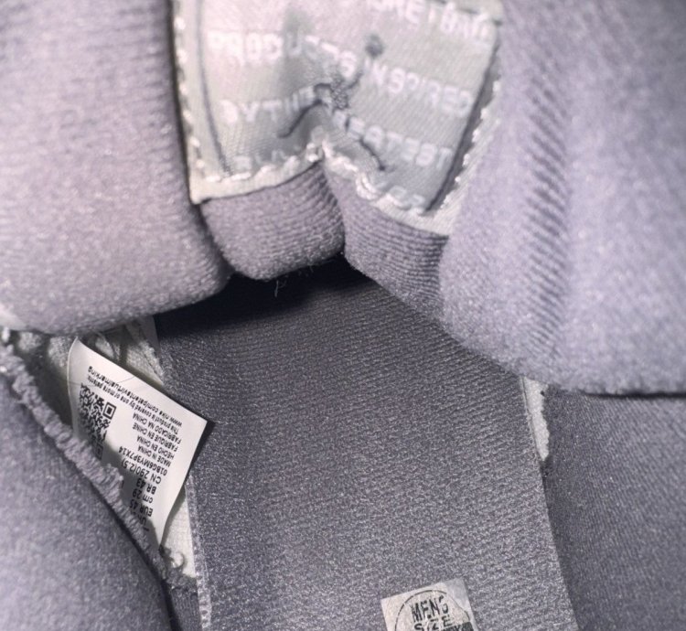 Jordan 11 Cool Grey