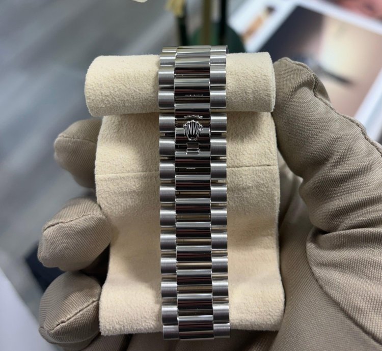 Rolex Day-date 40 Platinum Fluted Ice-blue Unworn 2024 Box And Papers