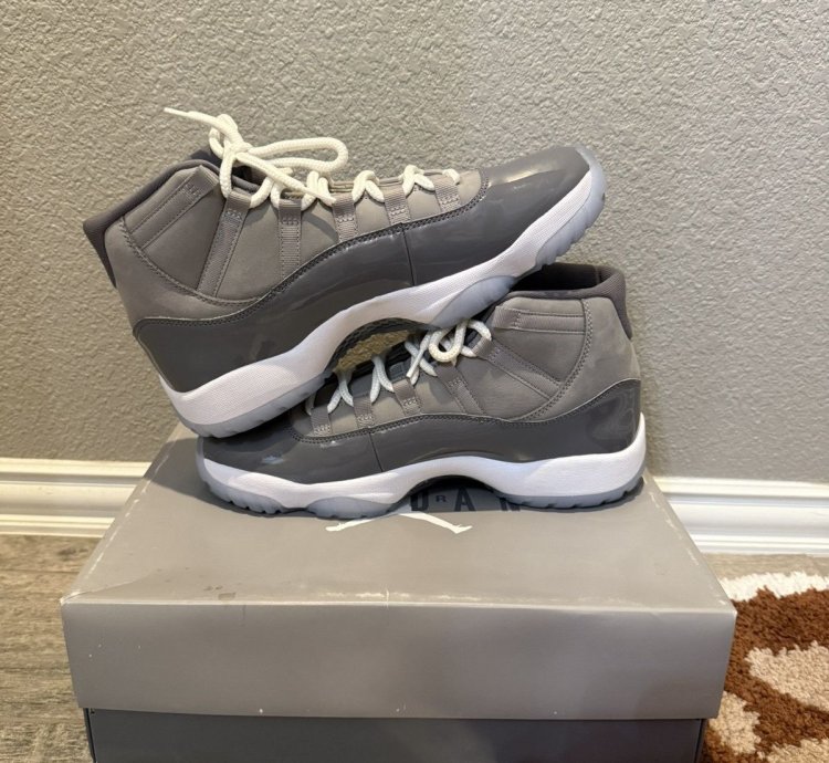 Jordan 11 Cool Greys Size 11 Vnds Og All