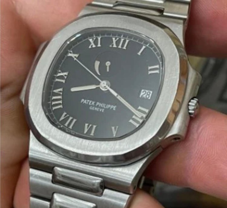 Patek Philippe Nautilus Power Reserve Riserva Carica Full Set Never Polished