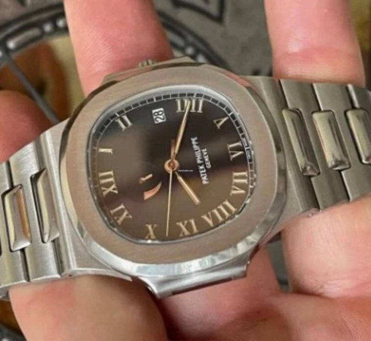 Patek Philippe Nautilus Power Reserve Riserva Carica Full Set Never Polished