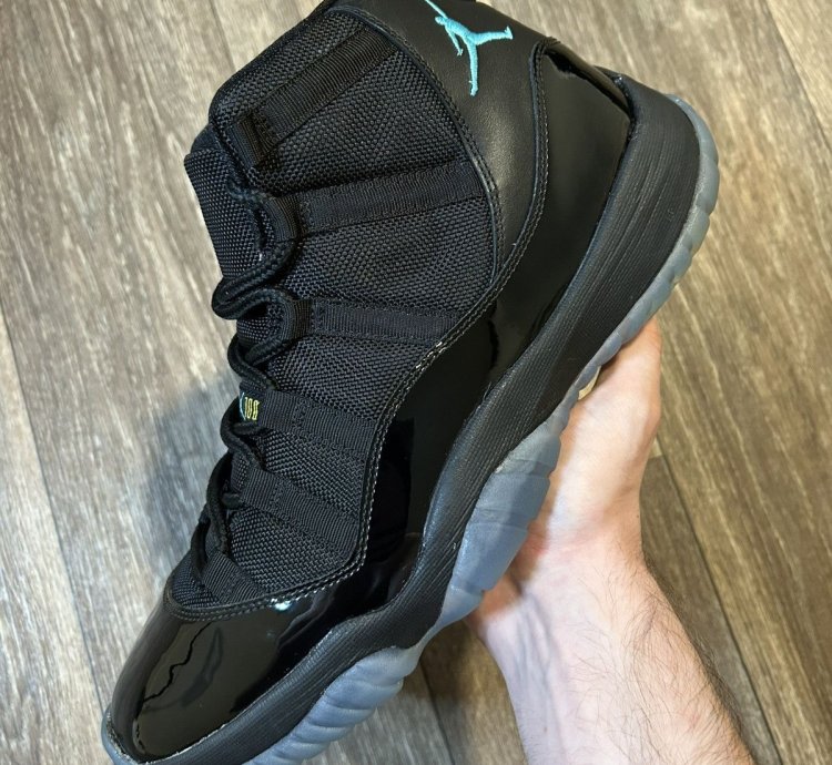 Jordan 11 Gamma Blue
