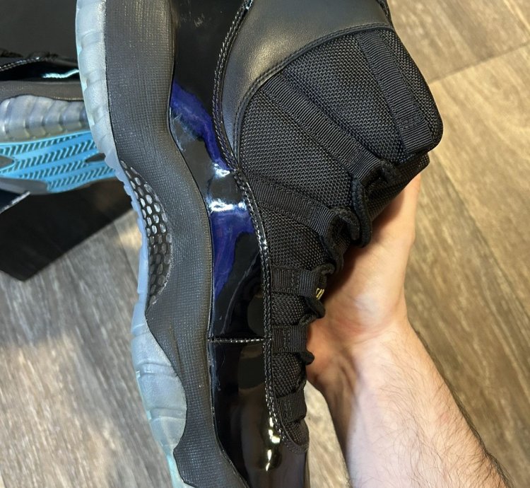 Jordan 11 Gamma Blue