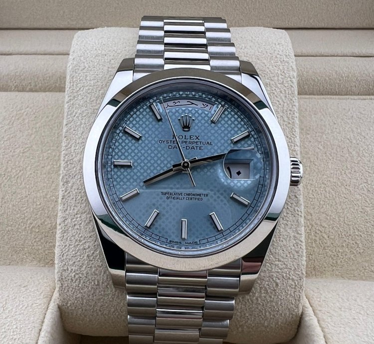 Rolex Day-date 40 Platinum Motif Ice Blue With Factory Arabic Calendar