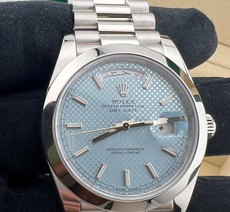 Rolex Day-date 40 Platinum Motif Ice Blue With Factory Arabic Calendar