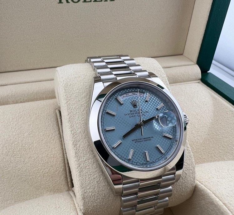 Rolex Day-date 40 Platinum Motif Ice Blue With Factory Arabic Calendar