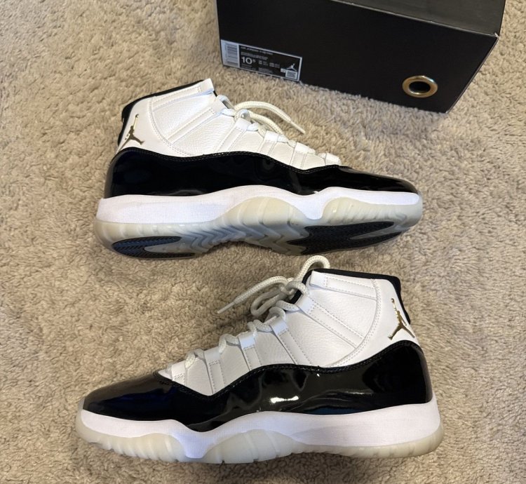 Jordan 11 Gratitude Size 10 5