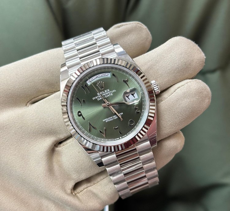 Rolex Day-date 40 Platinum Olive Green Arabic Dial 40 Mm