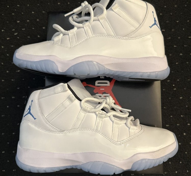 Jordan 11 Legend Blue