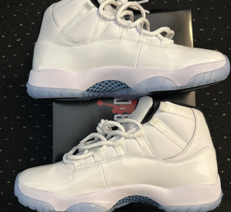 Jordan 11 Legend Blue