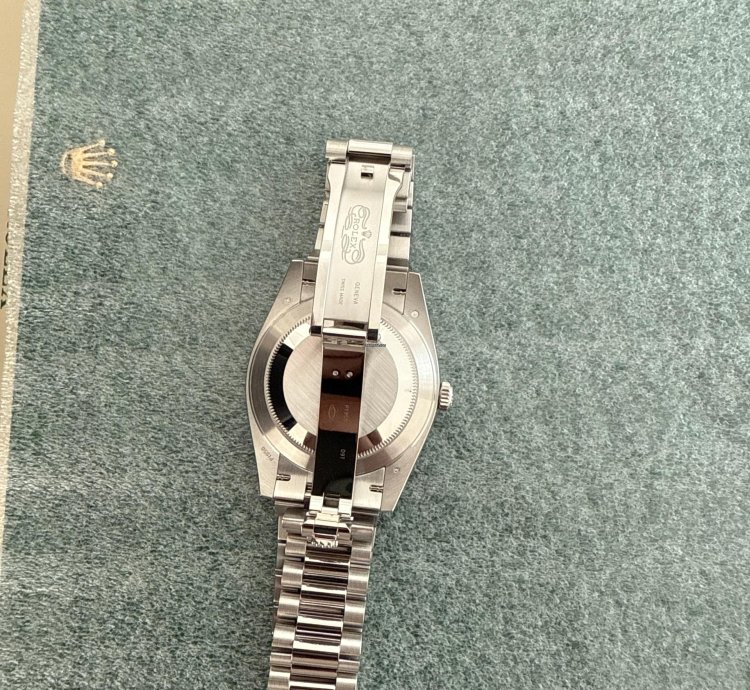 Rolex Day-date 40 Platinum President Ice Blue Roman Dial Full Set with The Box And Certification