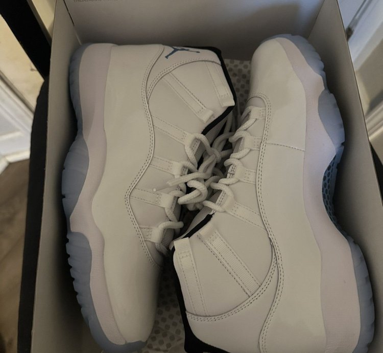 Jordan 11 Legend Blue 2024