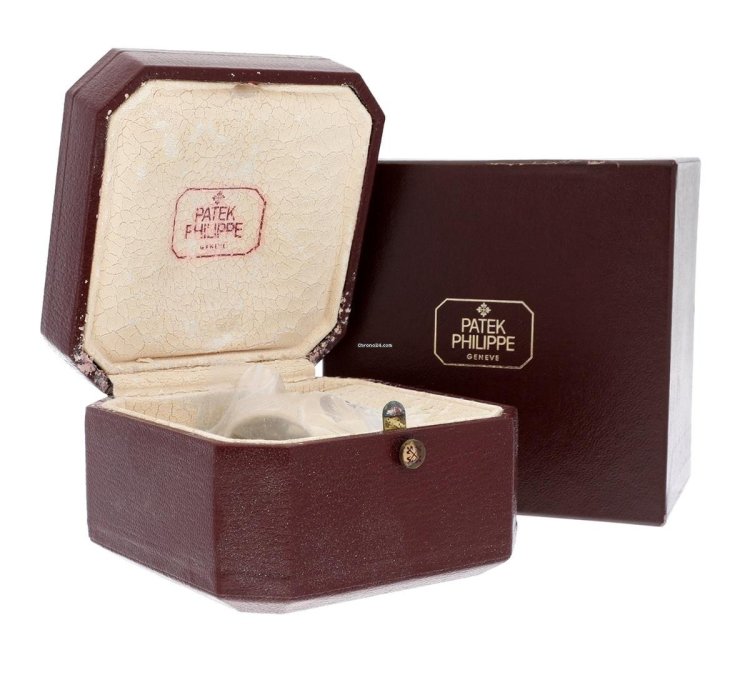 Patek Philippe Nautilus Quartz 33mm Black Dial Stainless Steel Watch 3900 1 Box And Papers