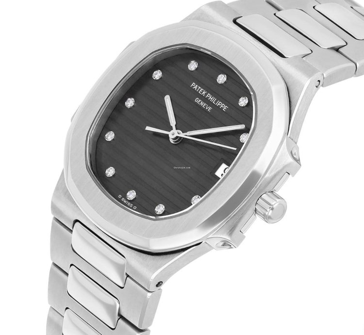 Patek Philippe Nautilus Quartz 33mm Black Dial Stainless Steel Watch 3900 1 Box And Papers