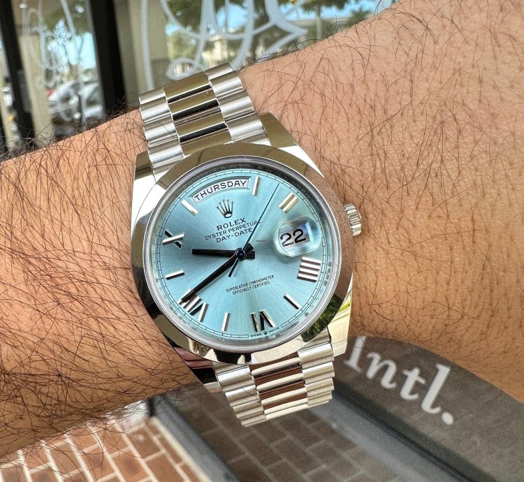 Rolex Day-date 40 President 40mm Day-date 228206 Platinum Ice Blue Roman Dial Unworn