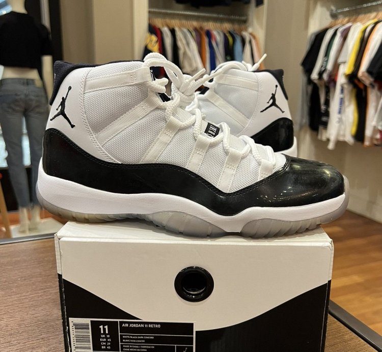 Jordan 11 Retro Concord 2011