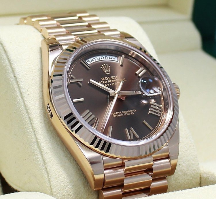 Rolex Day-date 40 President 40mm Day-date 228235 18k Rose Gold Chocolate Dial Unworn