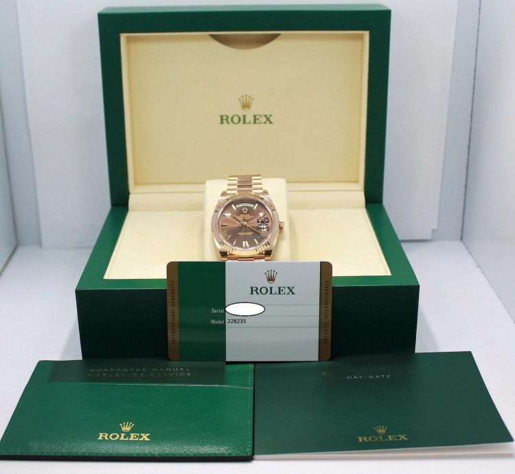 Rolex Day-date 40 President 40mm Day-date 228235 18k Rose Gold Chocolate Dial Unworn