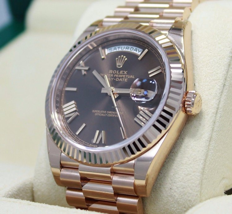 Rolex Day-date 40 President 40mm Day-date 228235 18k Rose Gold Chocolate Dial Unworn