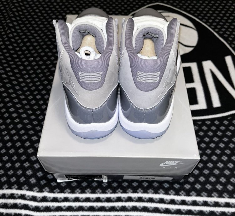 Jordan 11 Retro Cool Grey