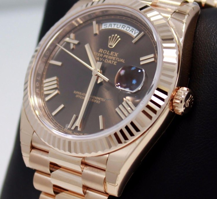 Rolex Day-date 40 President 40mm Day-date 228235 18k Rose Gold Chocolate Dial Unworn