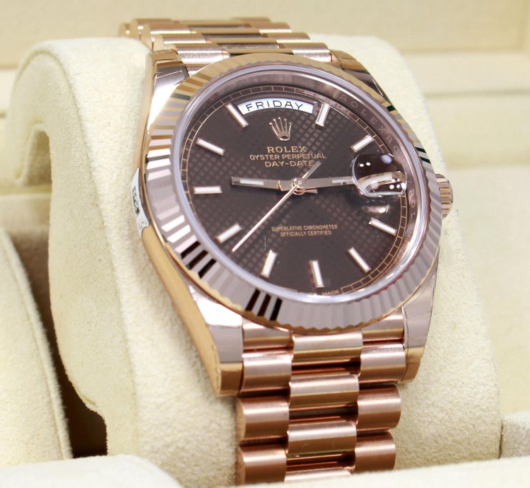Rolex Day-date 40 President 40mm Day-date 228235 18k Rose Gold Chocolate Motif
