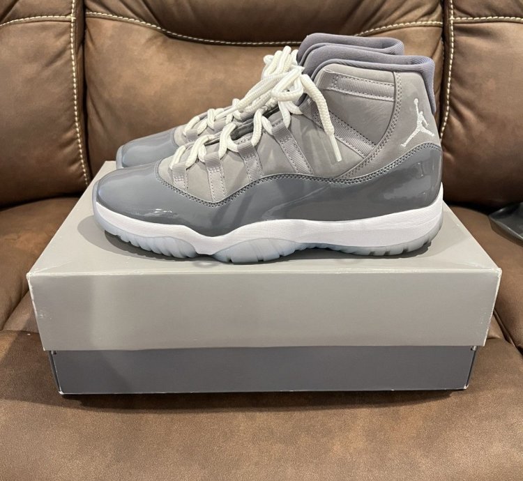 Jordan 11 Retro Cool Grey 2021