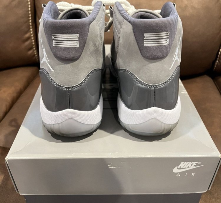 Jordan 11 Retro Cool Grey 2021