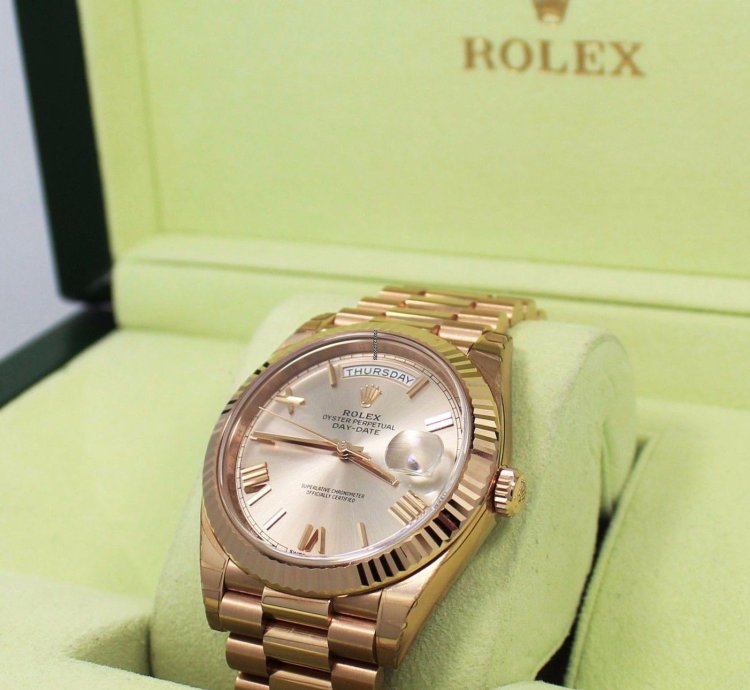 Rolex Day-date 40 President 40mm Day-date 228235 18k Rose Gold Sundust Unworn