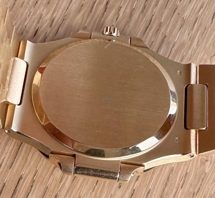 Patek Philippe Nautilus Ref 3700 11