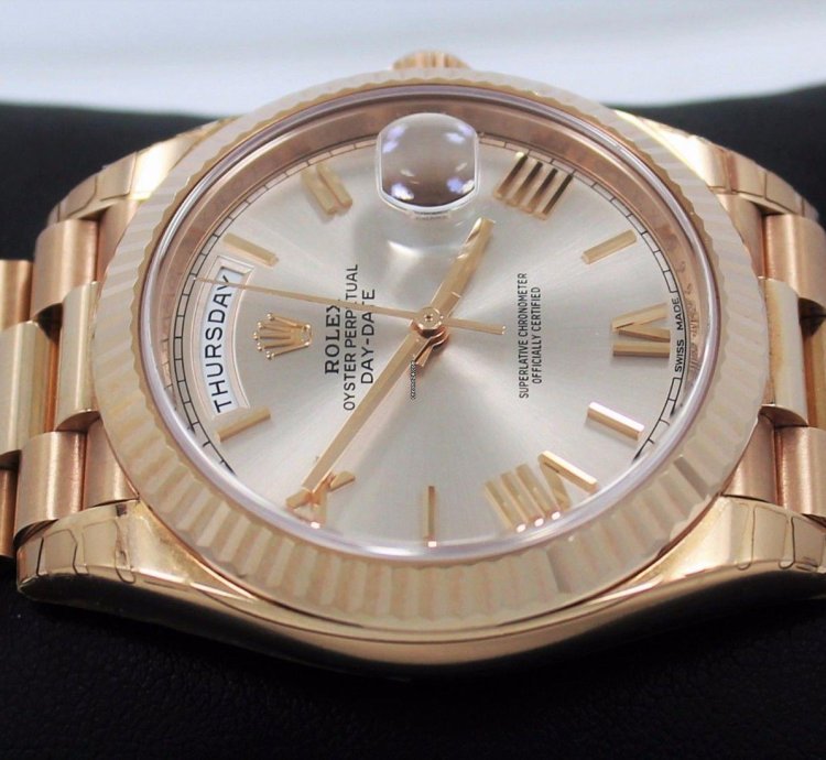 Rolex Day-date 40 President 40mm Day-date 228235 18k Rose Gold Sundust Unworn